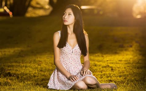 Asian Women Model Sunlight Grassland Portrait Wallpaper Girls