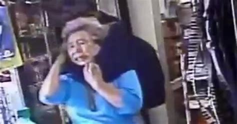 76 Year Old Woman Choked Unconscious In ‘disgusting’ Hawaii Robbery
