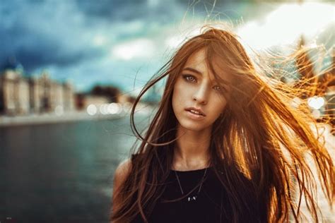 os cabelos esvoaçantes das belas modelos fotografadas por georgy chernyadyev [estou sem