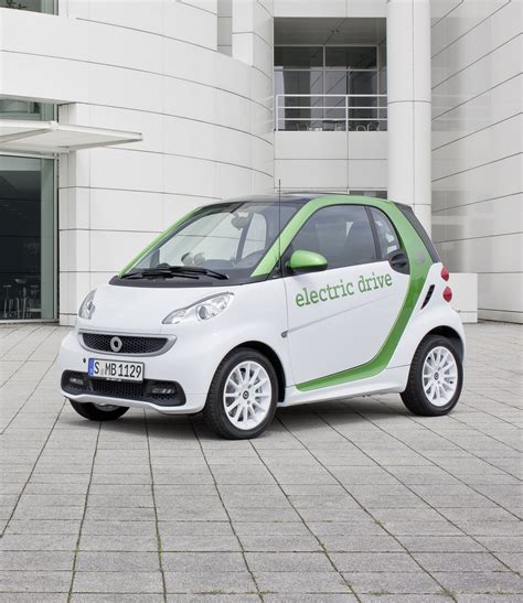 smart fortwo electric drive  emission driving pleasure