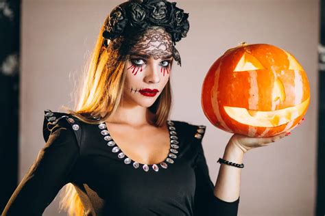 adult halloween costume ideas unleash  spooky creativity