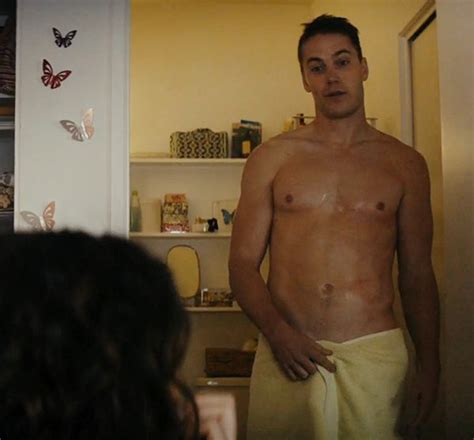 [pics] taylor kitsch s ‘true detective sex scene reveals bare butt
