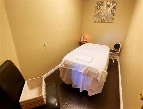 sunlight massage contacts location  reviews zarimassage