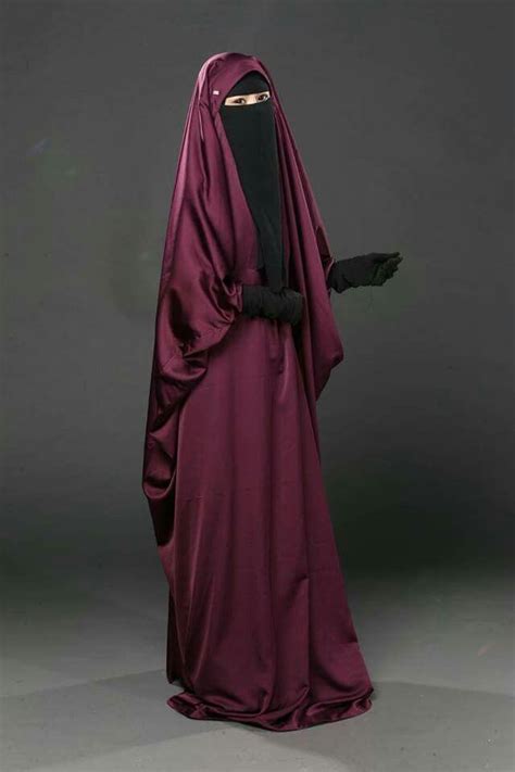 maroon jilbab with niqab and gloves hijablove niqab fashion niqab dan hijab dress