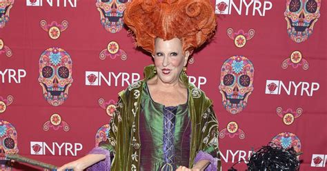 bette midler just brought everyone s favourite hocus pocus character to
