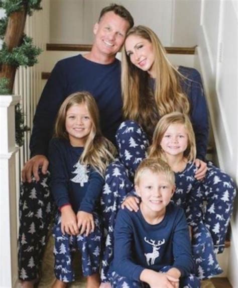 christmas photoshoot family pajamas autumnwinter christmas cozy family christmas pajamas