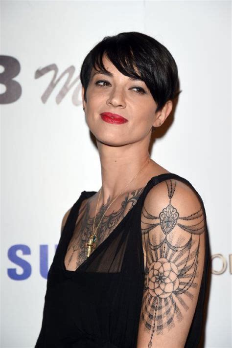 Pictures And Photos Of Asia Argento Short Hair Styles Hair Styles