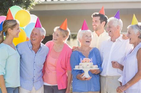 premium photo seniors celebrating  birthday