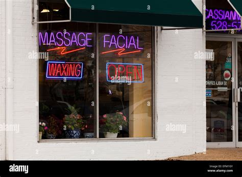 Hawaii Massage Parlor Hand Fan Photos – Telegraph