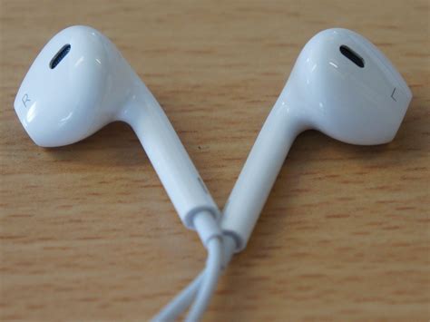 apple earpods  perfect fit   ears