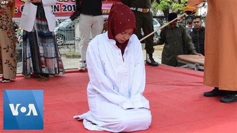 Woman In Indonesia Flogged For Pre Marital Sex In Aceh Banned Under