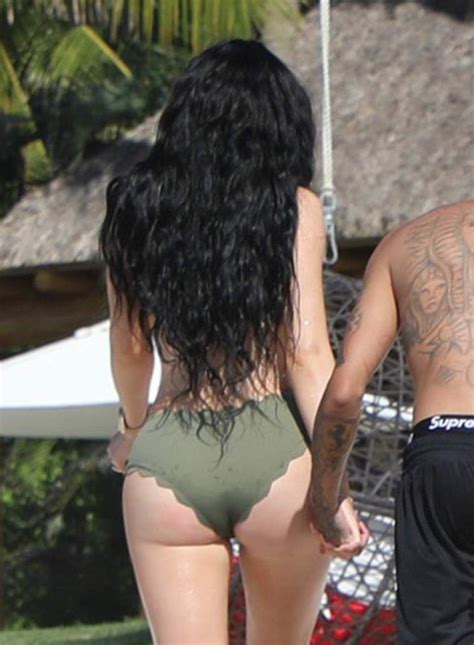 kylie jenner leaked pics naked body parts of celebrities