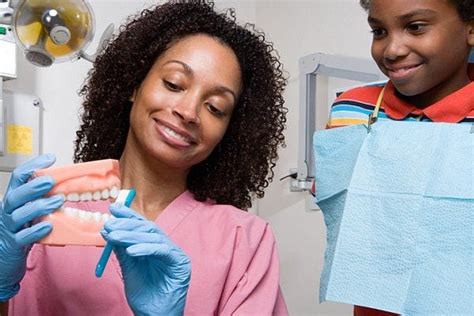 3 skills taught in dental assistant training you should know