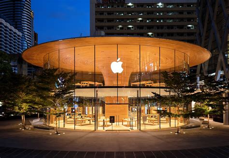 apple central world bangkok foster partners norman foster architecture architecture