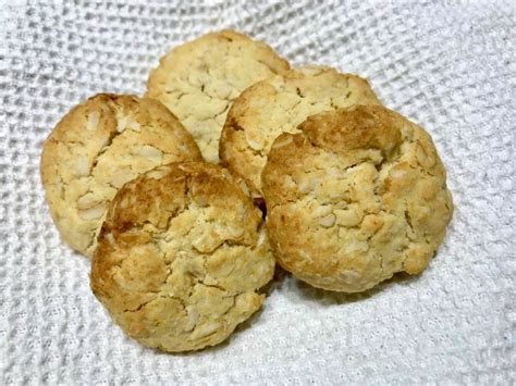 ingredient honey  oat cookies   calories