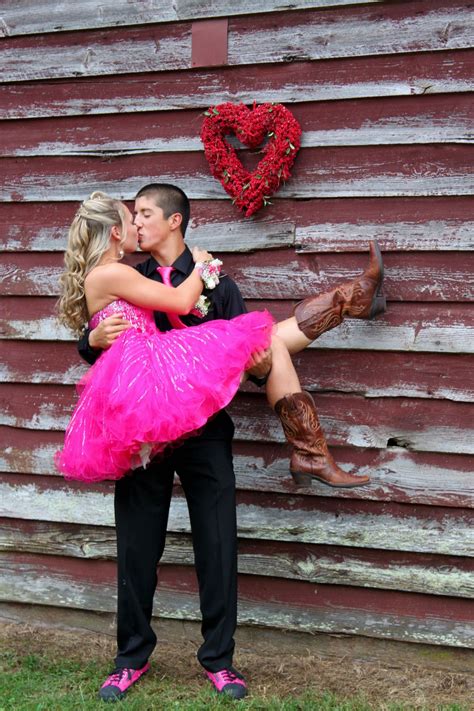 Pin By Abbie Gasper On Abbie Prom Pictures Couples Prom