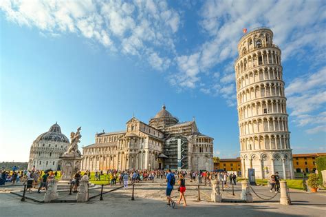 leaning tower  pisa