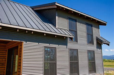 types  siding comparison  material options pros cons