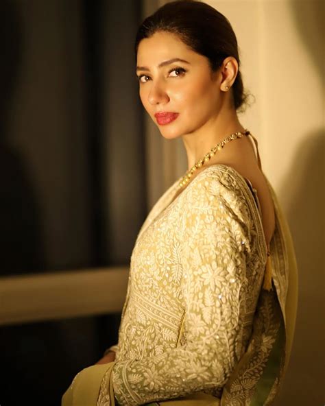 Latest Beautiful Clicks Of Mahira Khan Pakistani Drama Celebrities