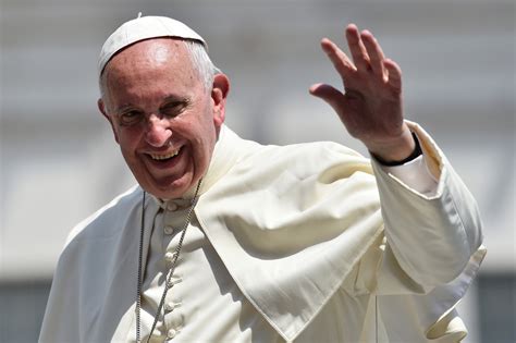 le pape se demarque des conservateurs la croix