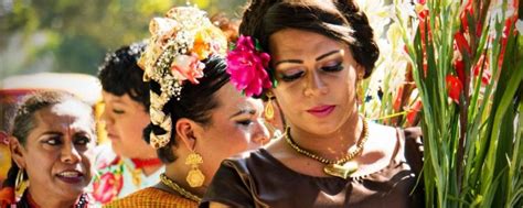 Gender Ketiga Di Meksiko Selatan Dan Kisah Santo Yang Membawa Bibit