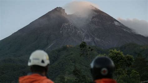 gunung merapi kembali aktif tiga hal terkait erupsi yang perlu anda