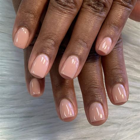 10 short natural nude nail styles you must love page 2