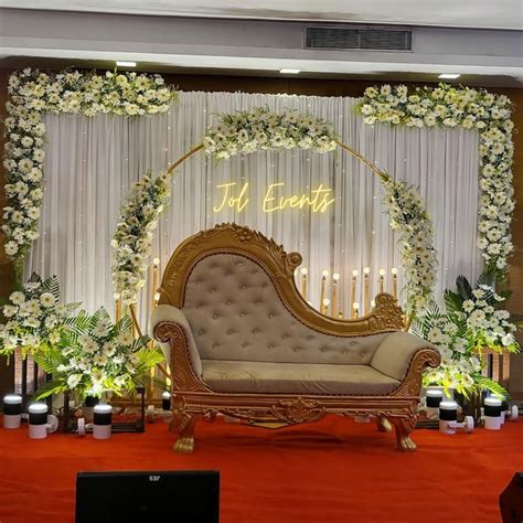 wedding decorators  pune stunning wedding stage decoration