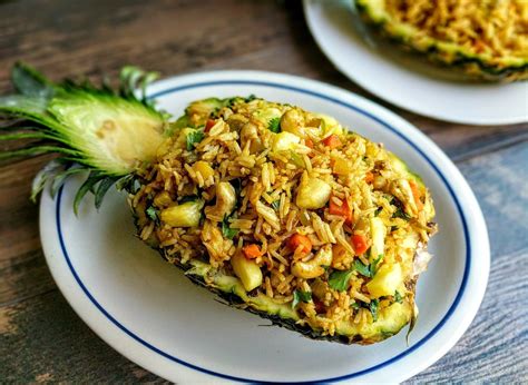 pineapple fried rice recipe thai veg fried rice vegecravings