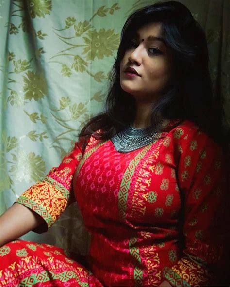 bangladeshi insta girls bd insta girl added a photo to their