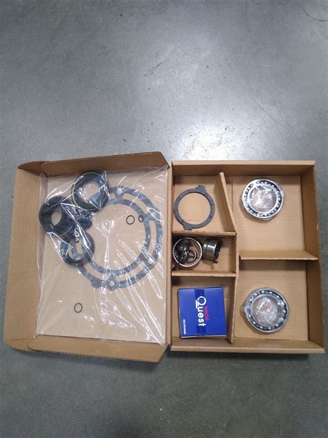 hd gm transfer case bearing  seal rebuild kit   chevy  cm gearworks