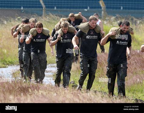 edinburgh rugby train   squadron   photo session   royal marine commando base