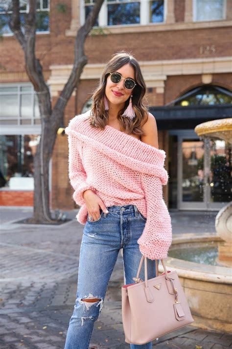 chunky knit sweater spring outfits casual spring