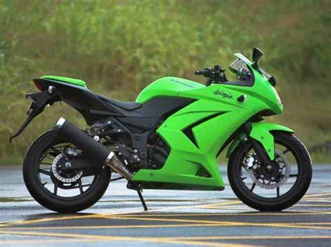 kawasaki ninja  reviews specifications price motorcycle racing