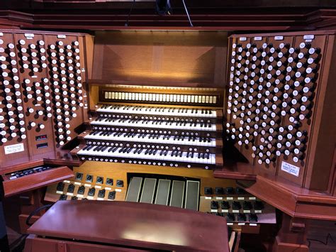 console   melbourne town hall grand organ rorgan