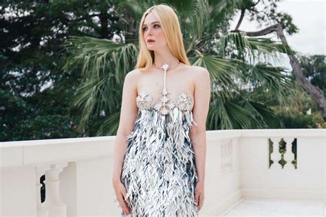 elle fanning   perfect party dress  cannes