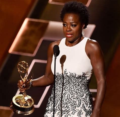 emmys 2015 viola davis becomes first black outstanding actress winner
