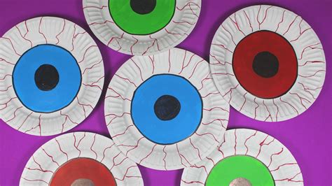 spooky paper plate eye   perfect craft   toddlers