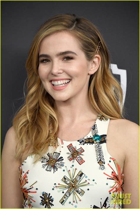 Zoey Deutch And Halston Sage Step Out In Style After Golden
