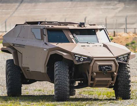 vehículo táctico militar volvo atracción360
