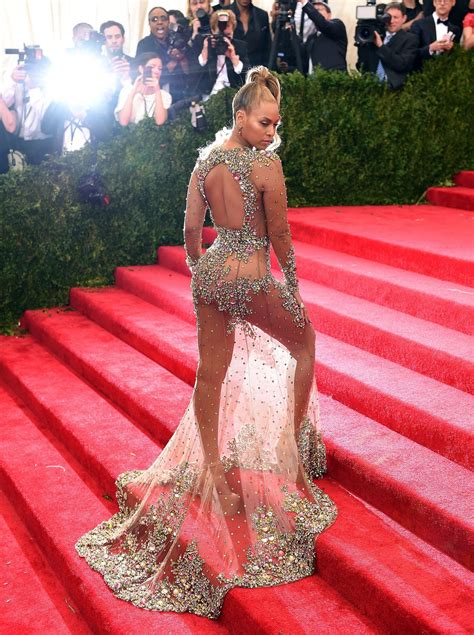 Beyoncé Out Nakeds Everyone At The Met Gala Beyonce Met Gala Dress