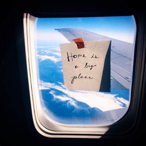 this american airlines flight attendant inspires her passengers with tiny window notes frases