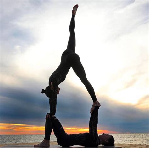 yoga yogainspiration partner yoga poses couples yoga poses acro yoga poses