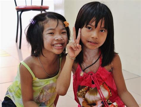 Video Thai Girls Wild Katze Augen Auf Hübsche Thai Teenager – Telegraph