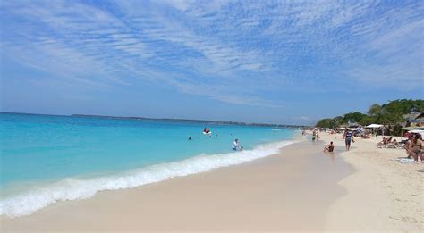 playa blanca islas  cartagena de indias colombia beach