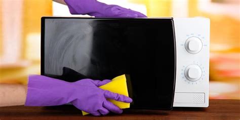 fascinating ways  clean  microwave
