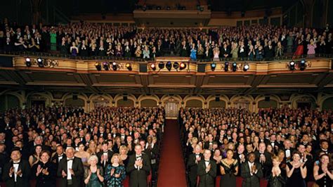 How To Deliver A Speech That Gets A Standing Ovation