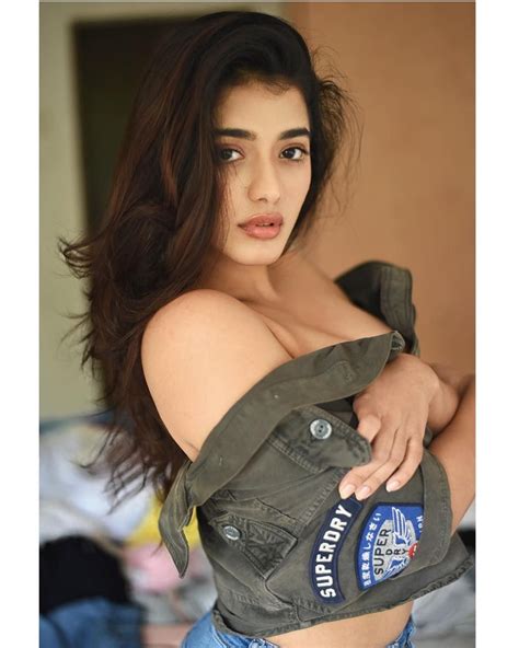 Ketika Sharma Some Hot And Beautiful Images Picture Viral Model