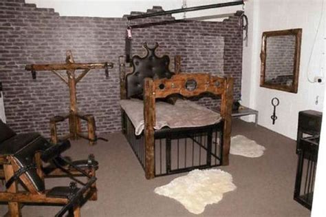 pics of sex dungeon in cornwall where british man tortured