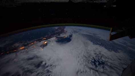 Hermosas Imagenes Nocturnas De La Tierra Desde El Espacio